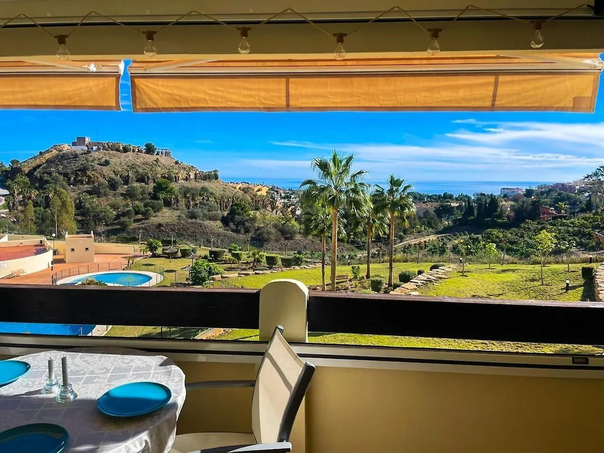 Stylish Apartment With Panoramic Sea View & Large Terrace! Benalmádena 0*,  Espanha